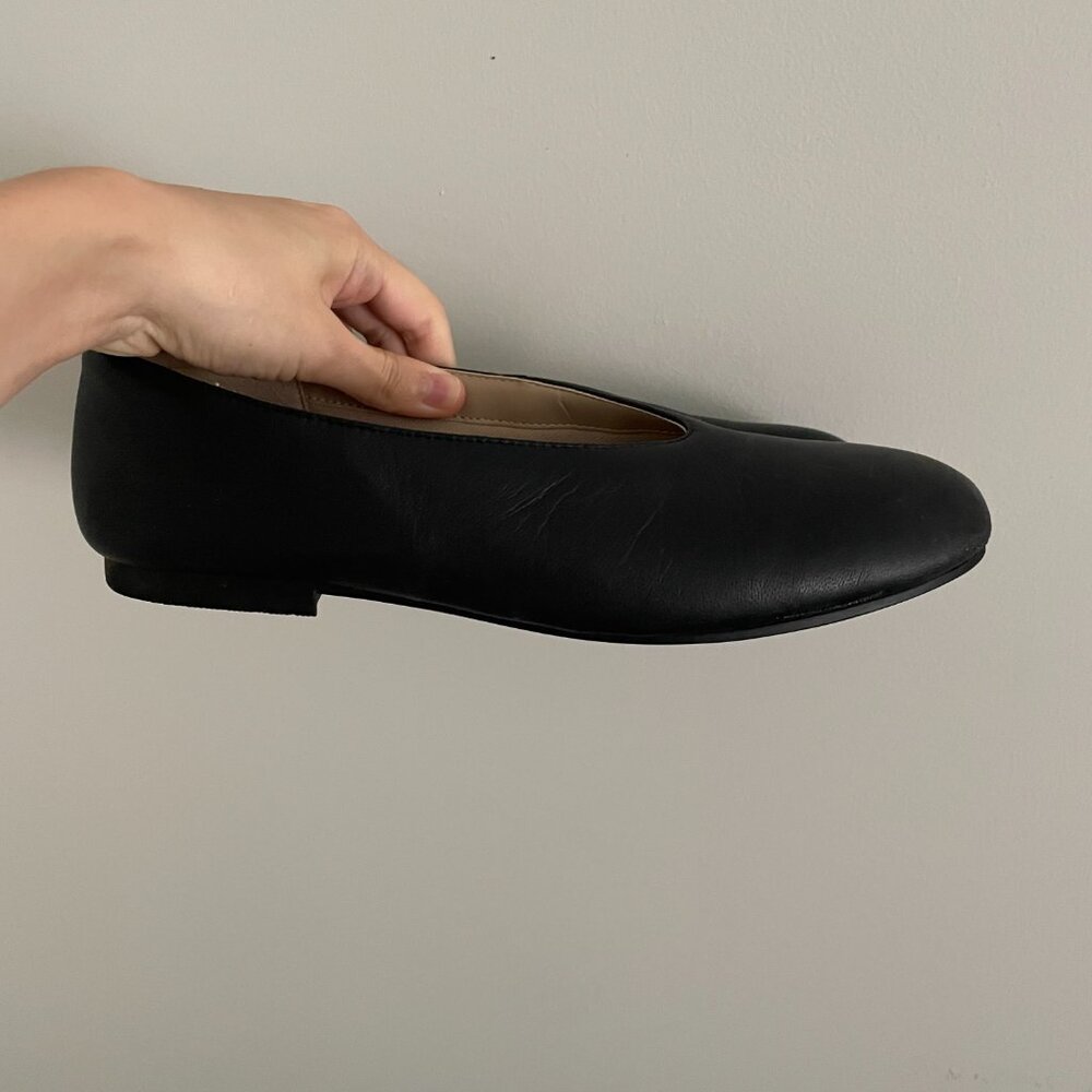 Muji Leather Flats in Black Size 8.5 EUC - Picture 2 of 4